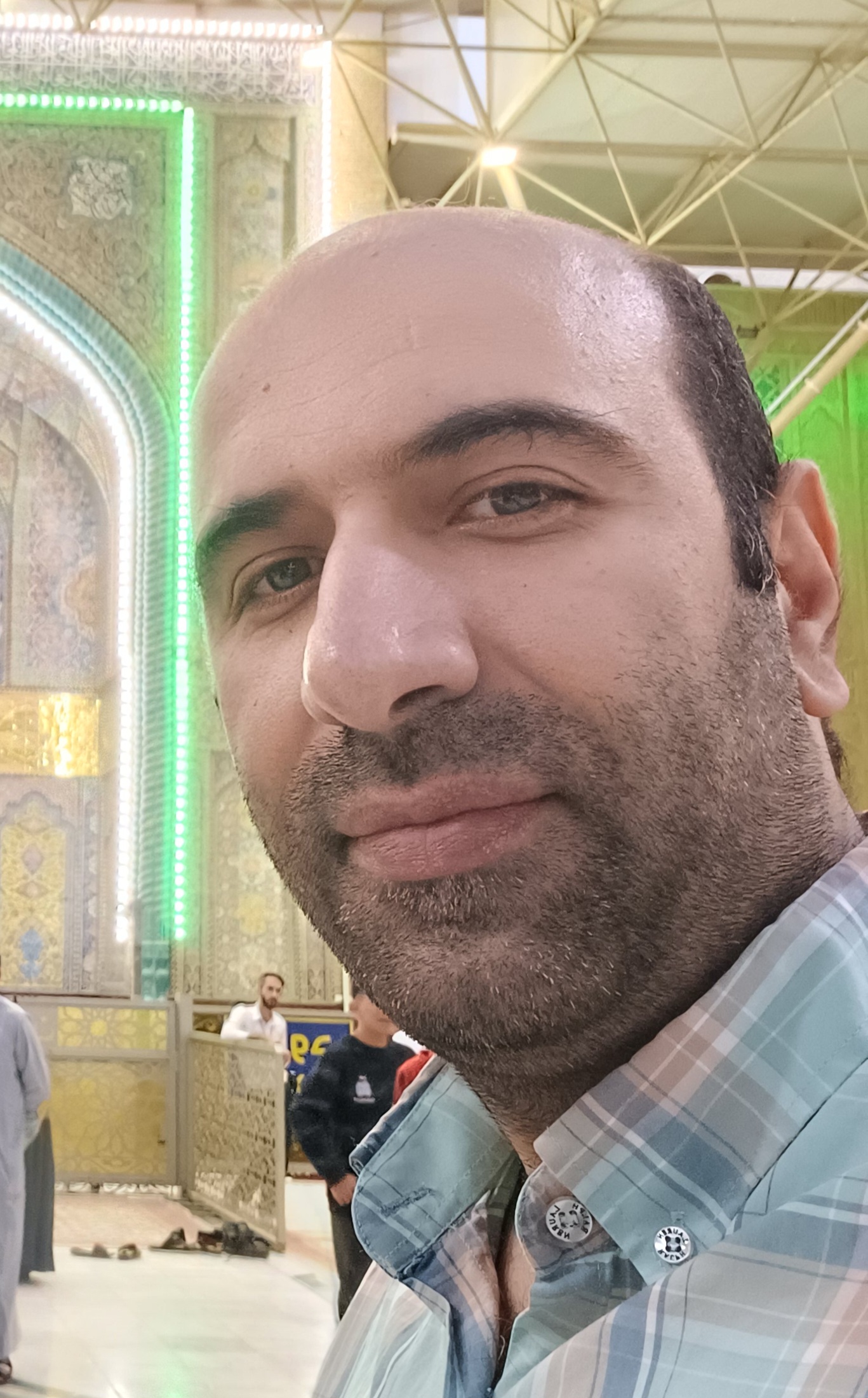 ali zare_s5i5v